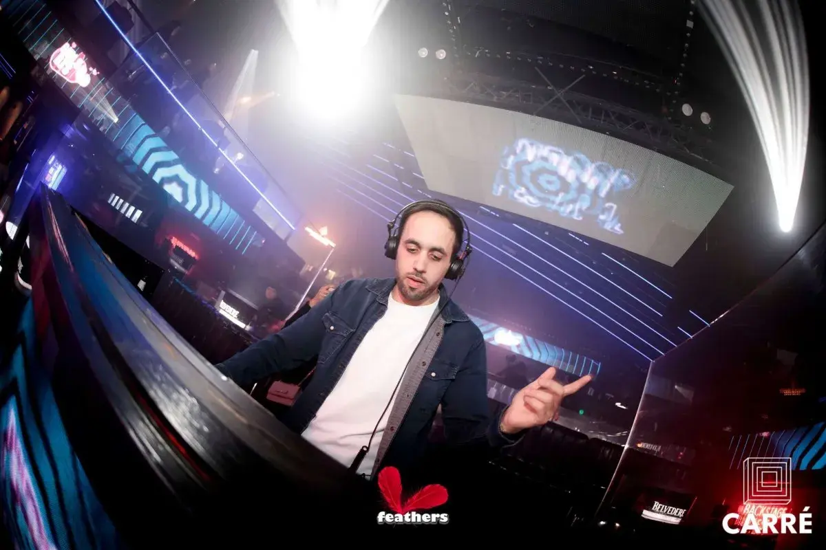DJ Mathix op Feathers @ Carré